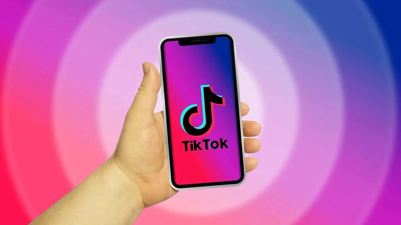 « 2026 is the new 2016 » : la Gen Z replonge dans l'esthétique pré-pandémie sur TikTok