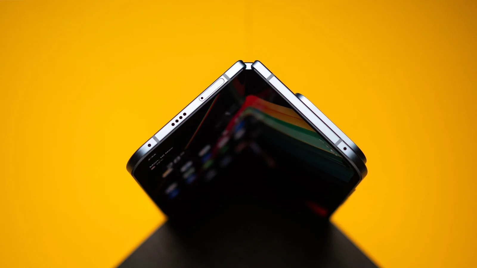 Motorola sort 4 Razr d'un coup : le pliable Razr Fold attaque Samsung de front