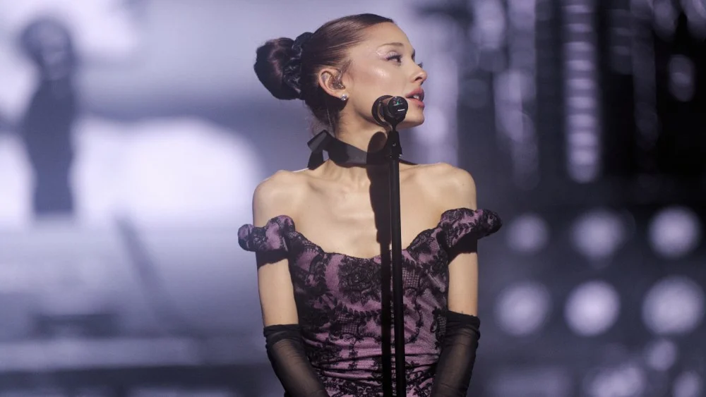 Ariana Grande et Ethan Slater se séparent après presque trois ans et la tempête Wicked