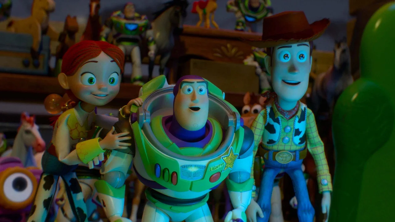 Jessie, Bullseye et le jouet électronique Smarty Pants dans une scène de Toy Story 5