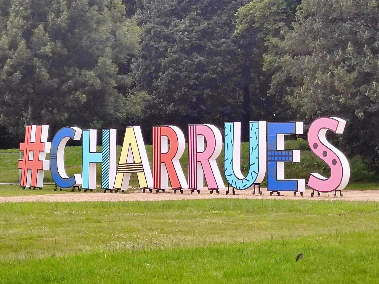 Vieilles Charrues, Eurockéennes : Orelsan et Aya Nakamura tiennent l'été 2026