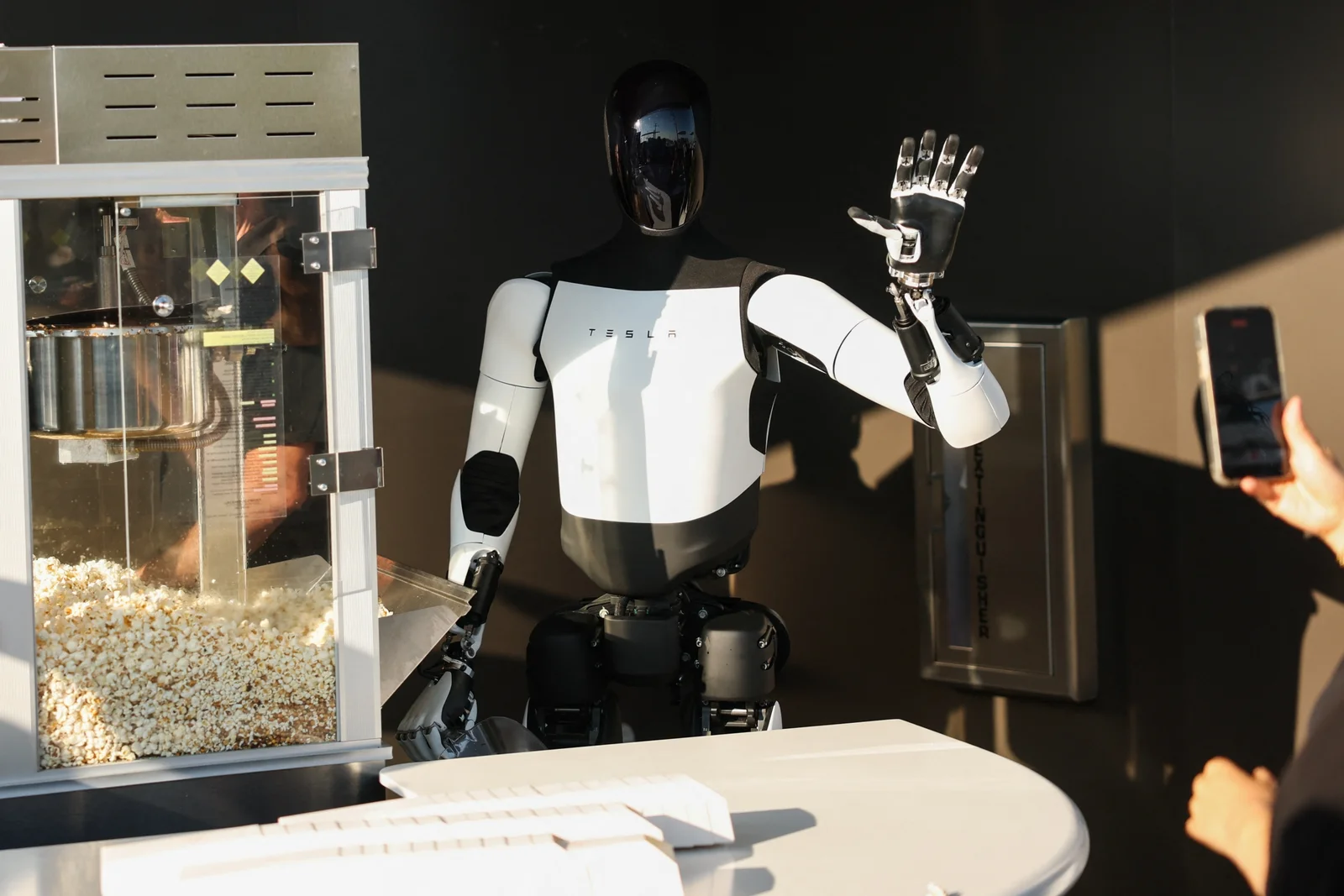 Tesla Optimus : 1 000 robots déjà à l'usine, et Musk promet l'achat grand public fin 2026