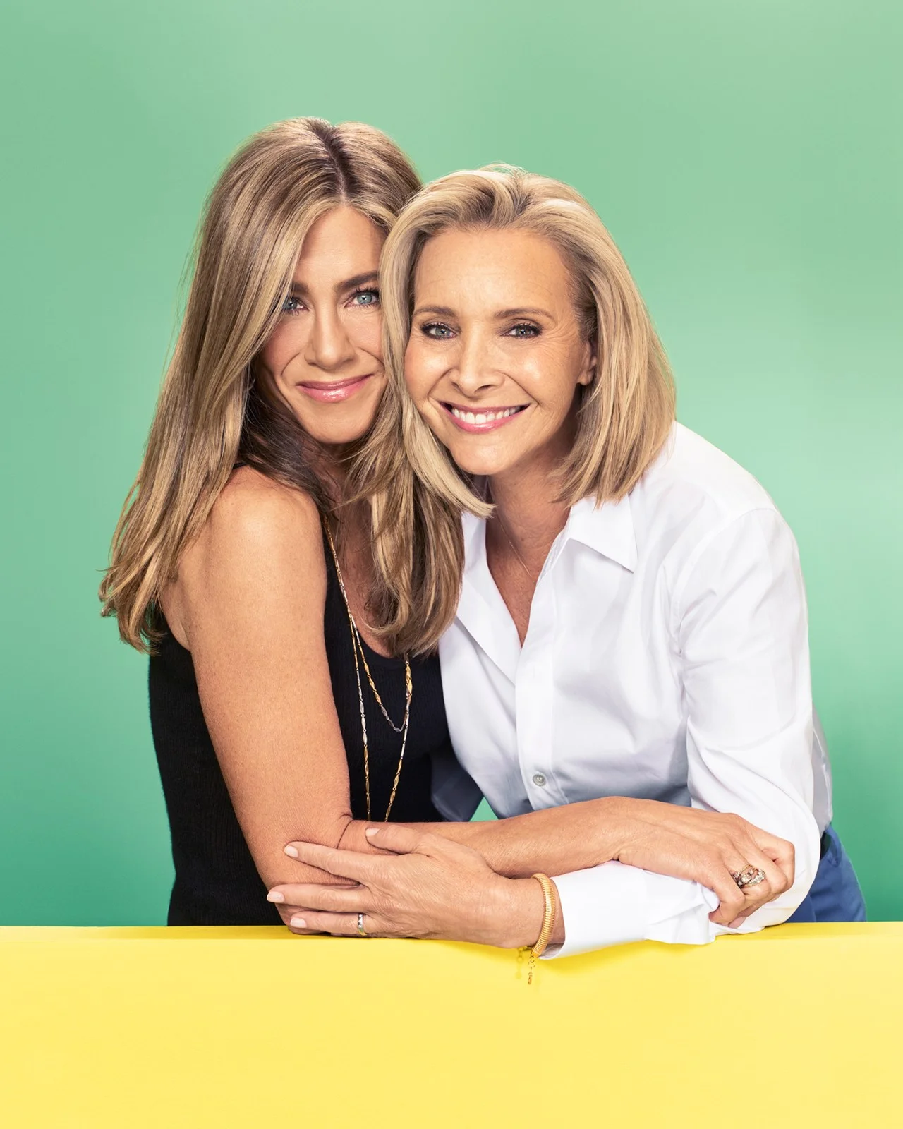 Jennifer Aniston et Lisa Kudrow, deux des actrices de Friends que James Burrows a dirigées