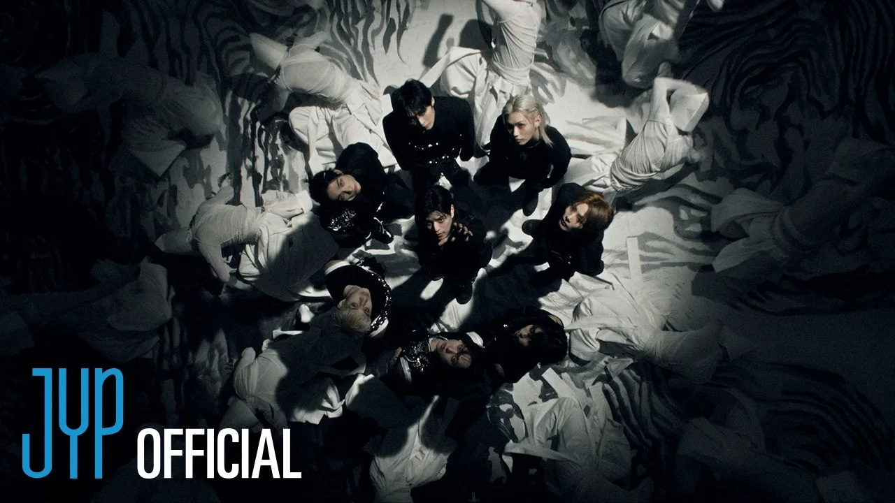 Stray Kids dégaine RUN IT et annonce l'album THIS & THAT plus une tournée mondiale