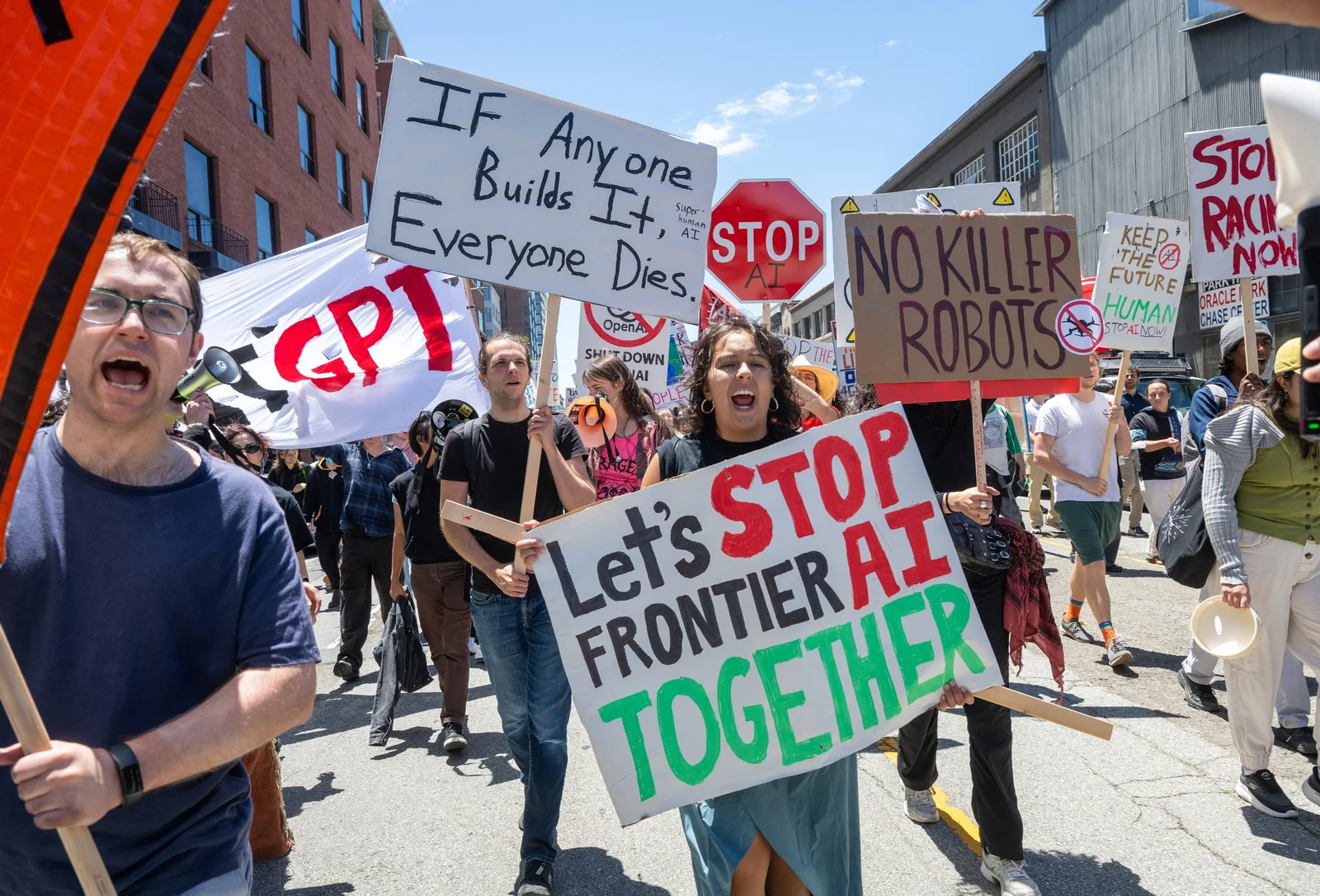 Plus de 1 100 salariés d'OpenAI, Anthropic et Google demandent de ralentir l'IA