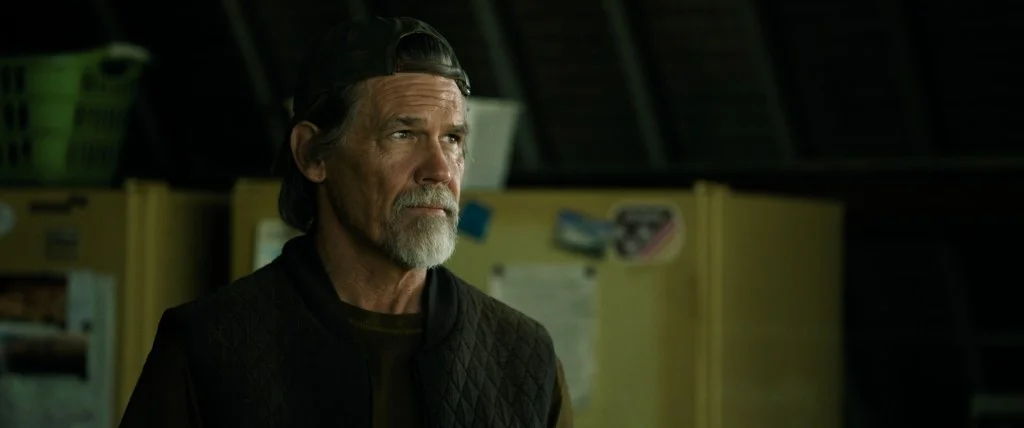 Josh Brolin en Bangley, ex-Marine bourru, dans The Dog Stars