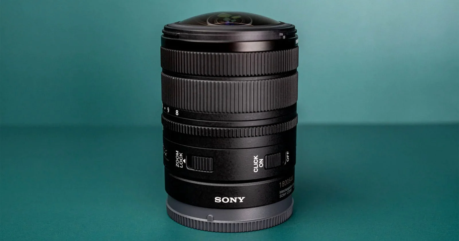 Sony sort son premier fisheye plein format depuis vingt ans, et c'est un zoom
